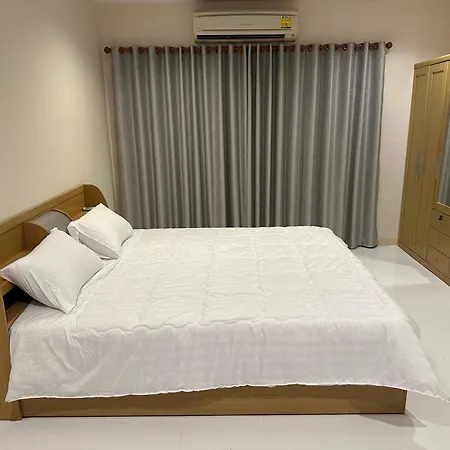 Country Complex Bangna Aparthotel